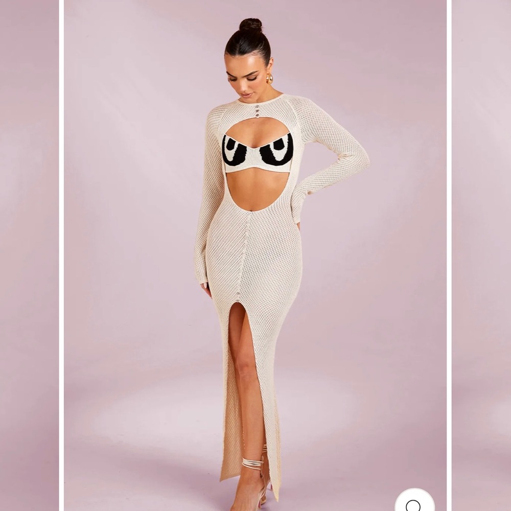Cut out knit maxi dress